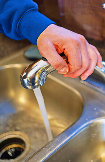 https://blockeddrainsnorthfremantle.com.au/uploads/2025/07/blocked-sink-48497.jpg