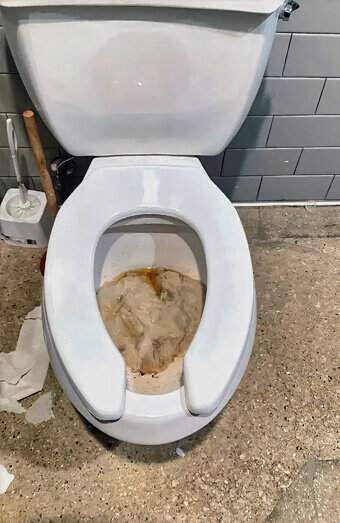 https://blockeddrainsnorthfremantle.com.au/uploads/2025/07/blocked-toilet-27776.jpg
